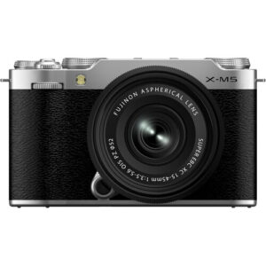 Camera FUJIFILM X-M5 Mirrorless com Lente XC 15-45mm f/3.5-5.6